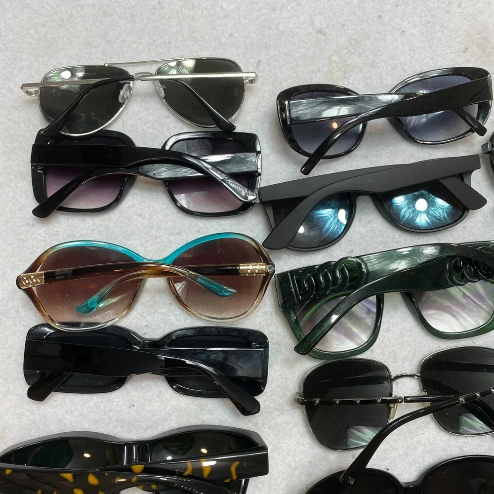 Lot Of 20 Mixed Brand Sunglasses Unisex OS Multicolor Aviator Sport Retro Bundle